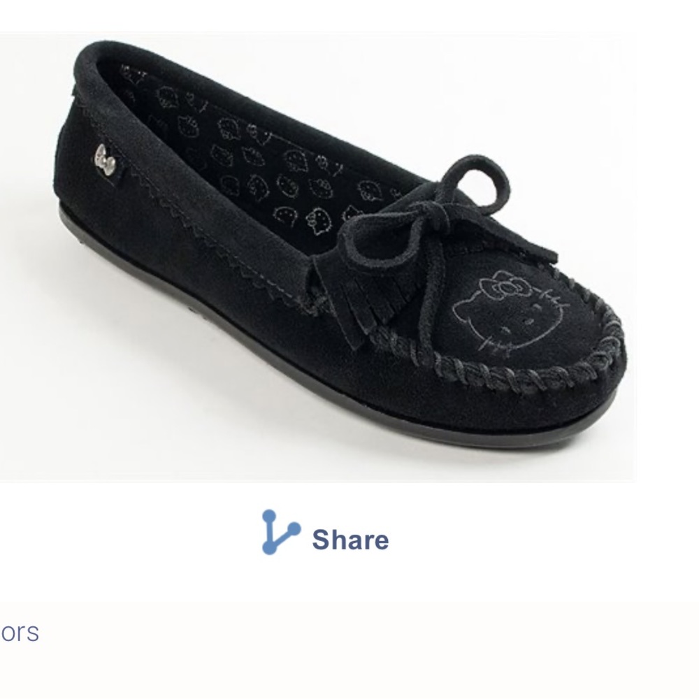 Women’s Minnetonka for Hello Kitty (RUN BIG)